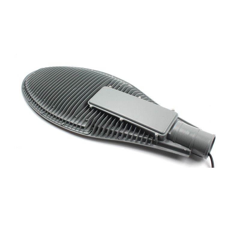 150 Watt Spotlight Intelligent Solar Street Light Distribution For Wide Lighting