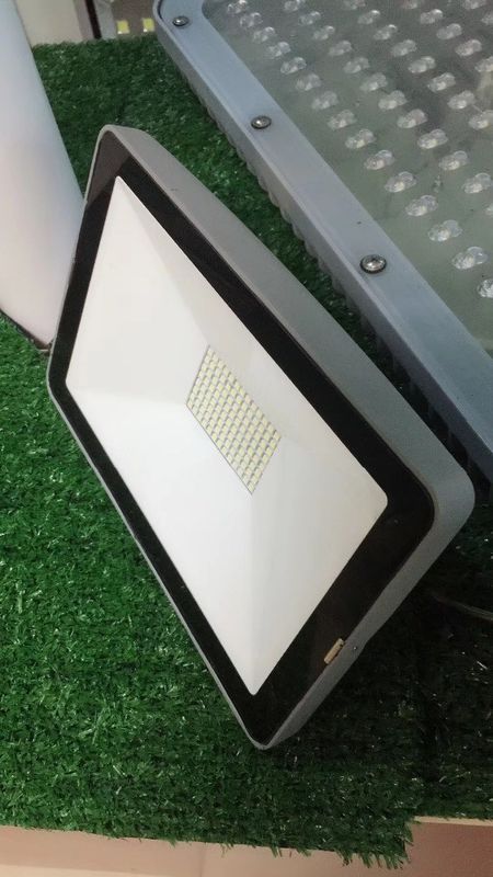 Narrow Beam 60 Degree Commercial Outdoor Flood Lights 100w Die Cast Aluminum Housing