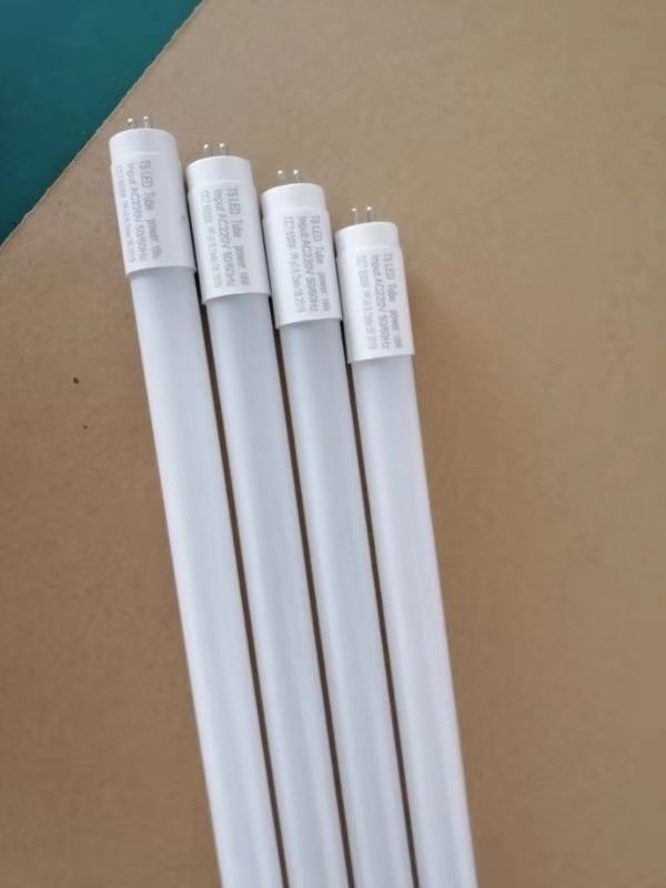16w LED Tube Light Replacement Bulbs 4000k PC Cover Material