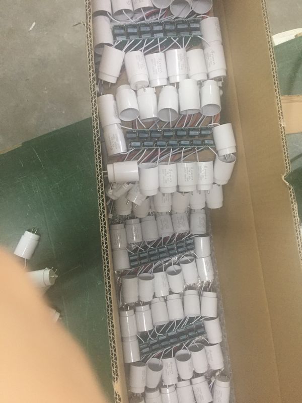 High Lumen Warm White T8 LED Tube Light Bulb 9W 18W In SKD SMD 2835