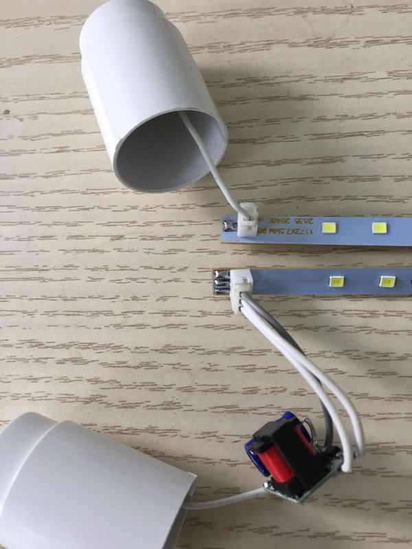 High Lumen T8 LED Tube Light 9W 18W  Warm White In SKD SMD 2835