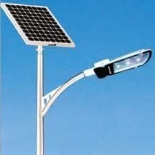 Outdoor LED Smart Solar Street Light 10800lm Flux Smooth Surface 12.8V